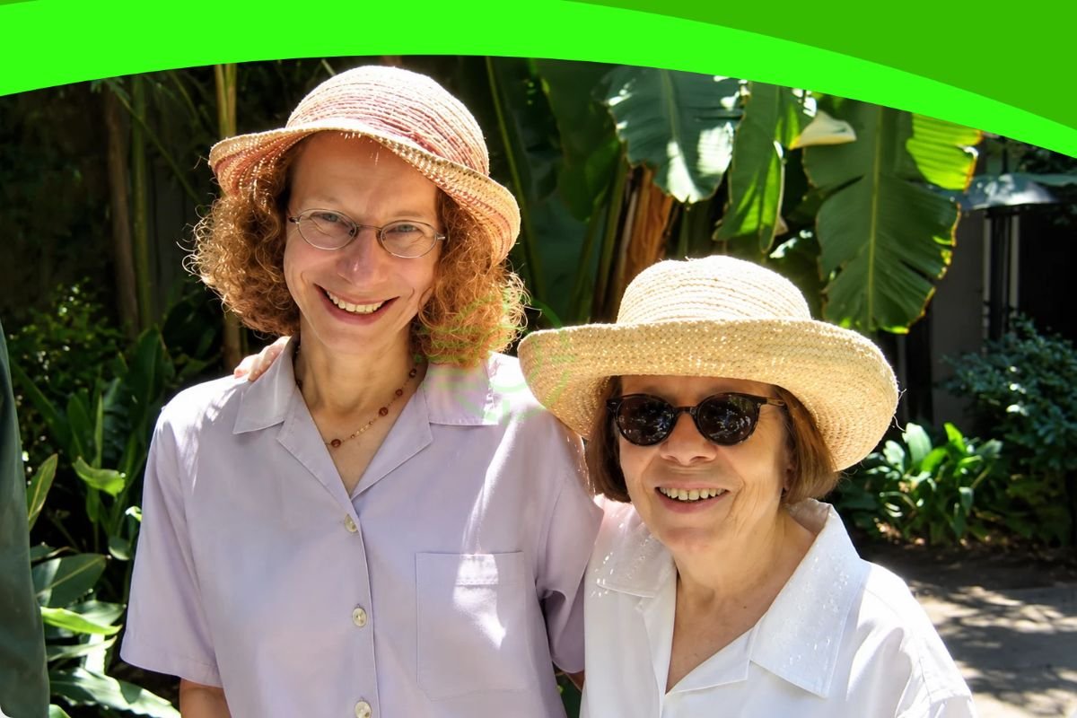 Karen Kline: Everything About Linda Hunt’s Wife